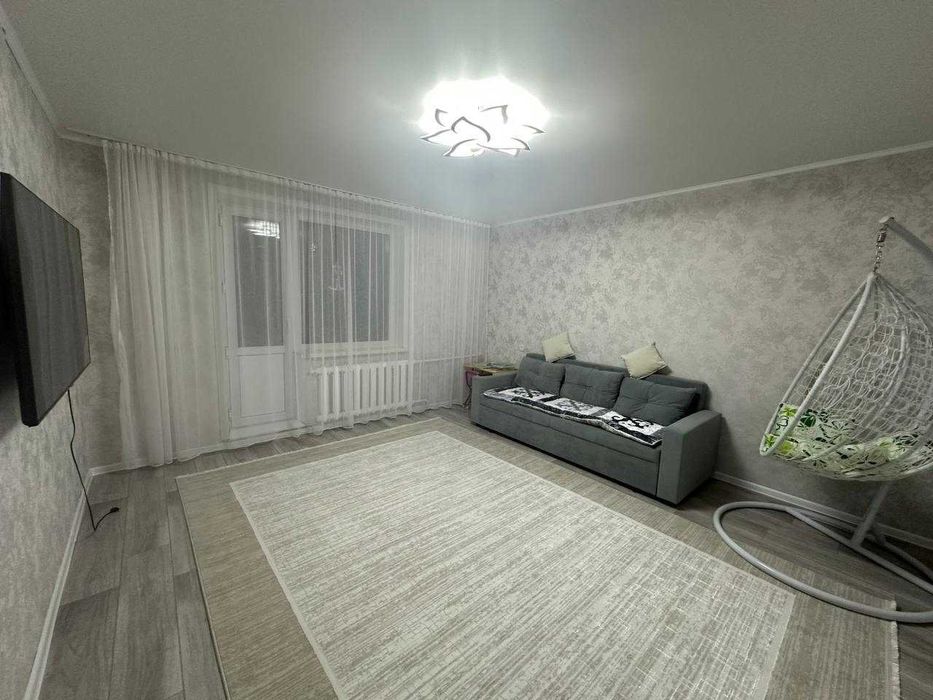 Продам 2-х комнатную квартиру в р-н радуга