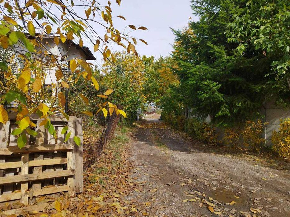 Продава се Парцел в с. Лозен, Област София-град - 3100 кв.м за 181 €/кв.м - Снимка #1