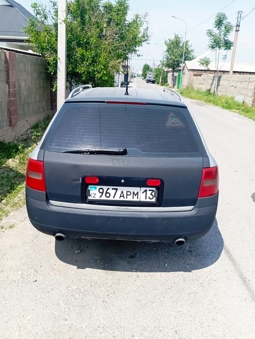Автомобиль ауди аллроуд