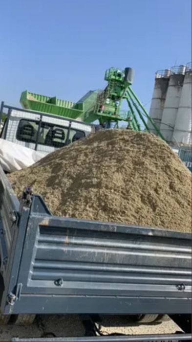 Nisip  Balastru  Pamant negru vegetal Pietris Margaritar Chisai