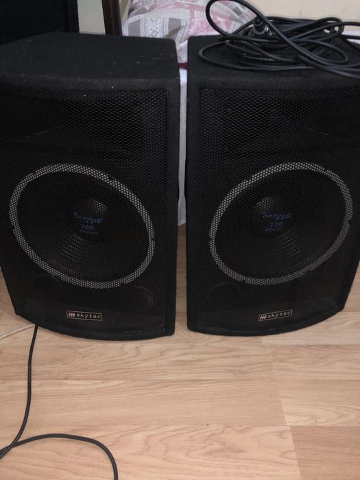 Vand statie + 2 boxe