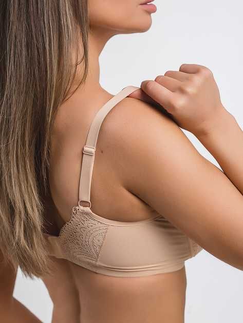 Бежов сутиен за кърмачк