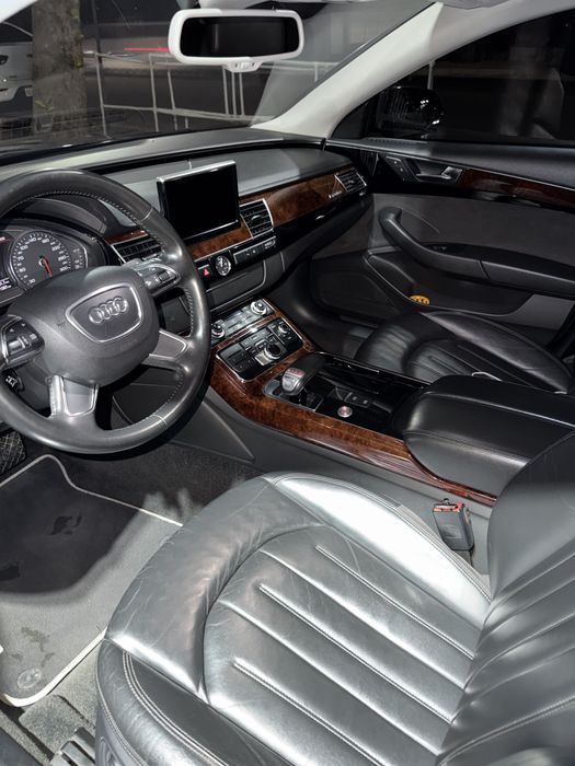 СРОЧНО !!! Audi A8 Long Quattro