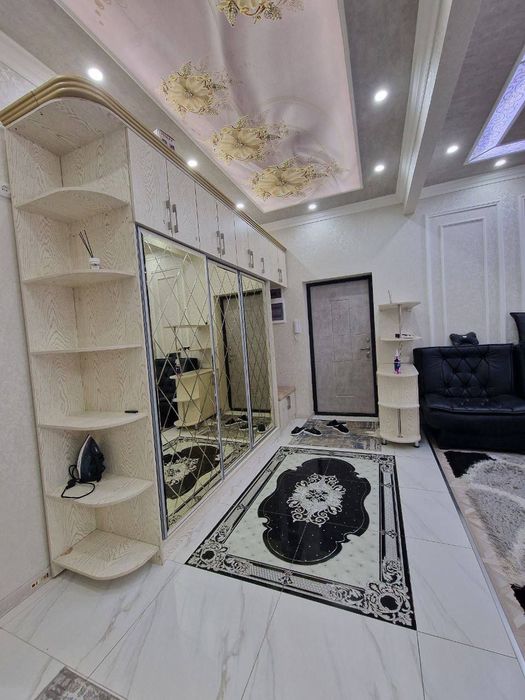 Продается квартира Яшнабадский р-н  улица  Махтумкули