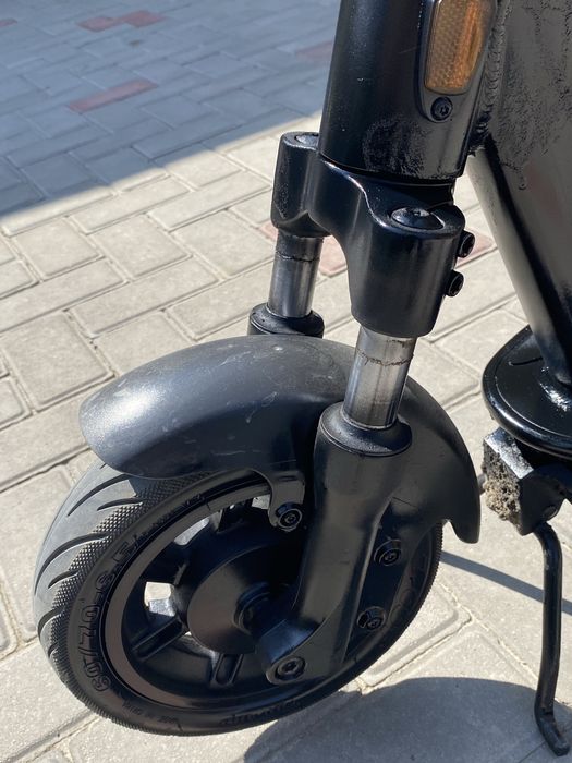 Продам самокат за 300к тг