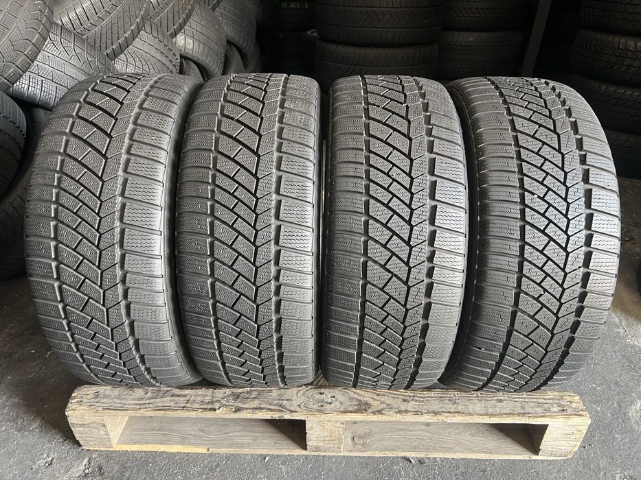 4 anvelope iarna 225/40/18 Continental Runflat 8 mm!