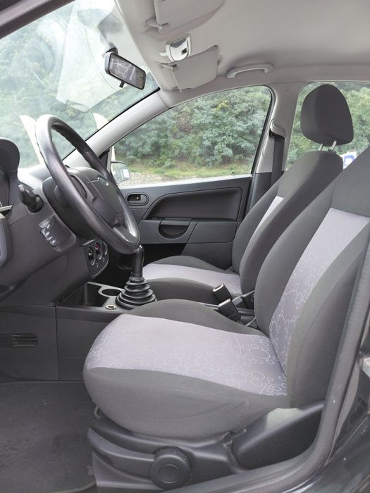 Ford fiesta 1,4 benzina an 2007 euro 4