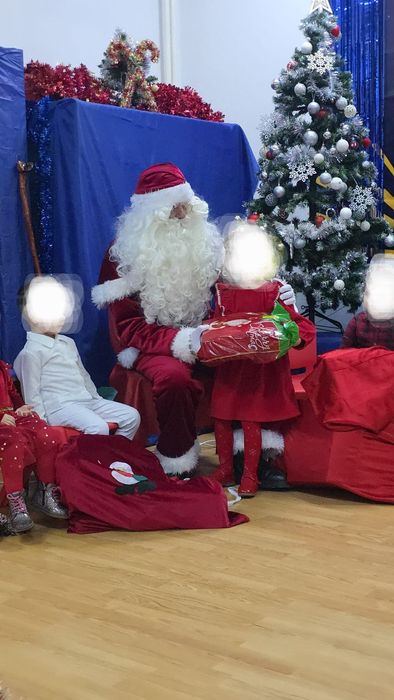 MOS CRĂCIUN de închiriat!