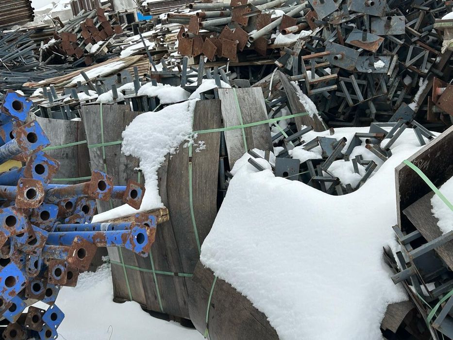 Продам Леса монолитные  балки фанера