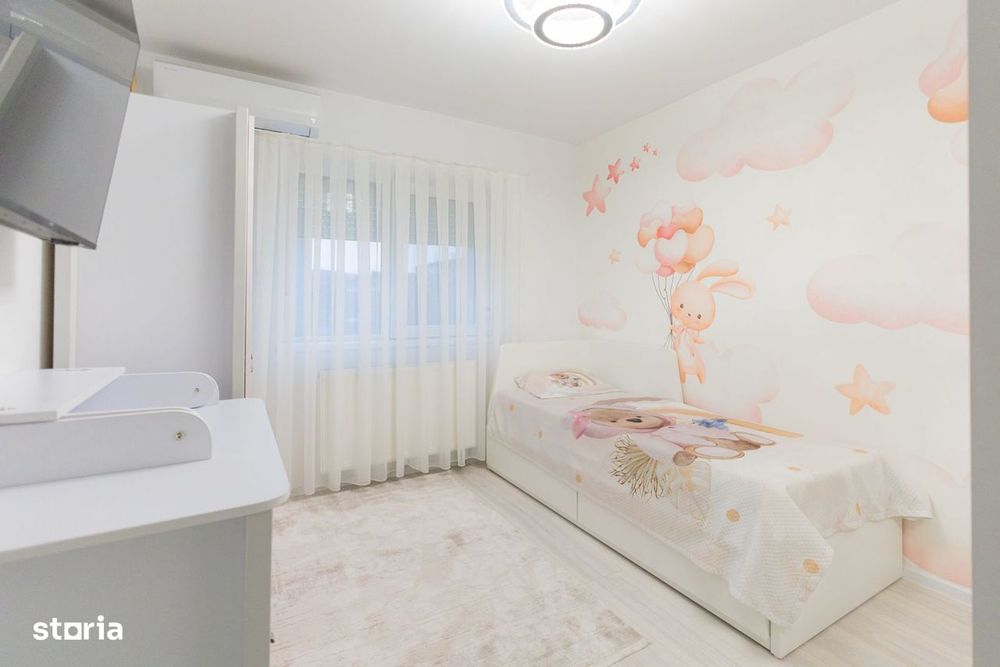 De vânzare apartament cu 3 camere, parcare inclusa, Rogerius.