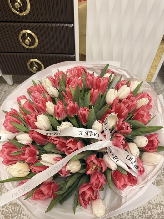 Букет больших тюльпанов