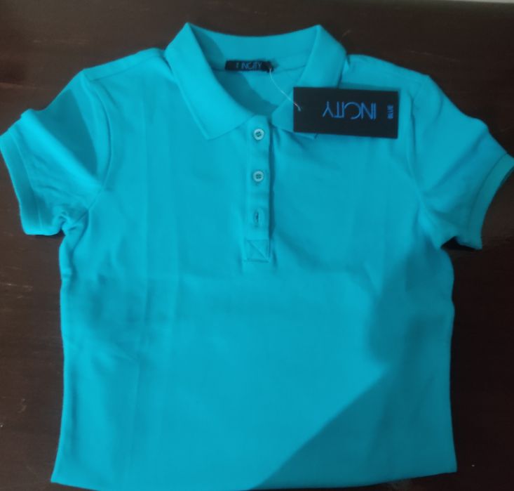 Продается Женская футболка