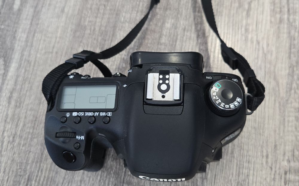 Фотоапарат Canon EOS 7D