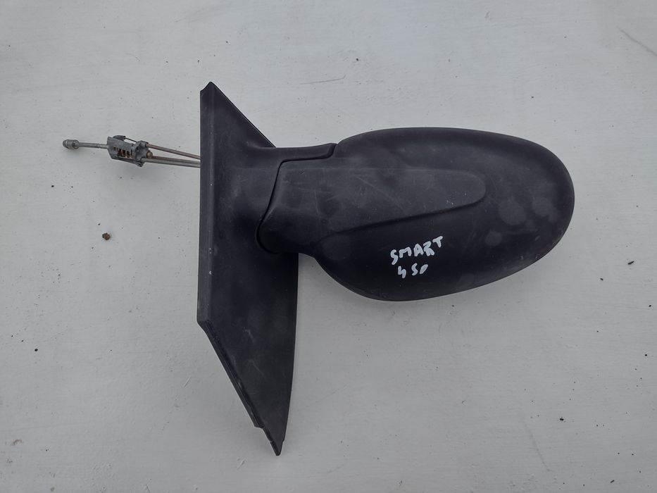 Продавам дясно огледало за смарт 450