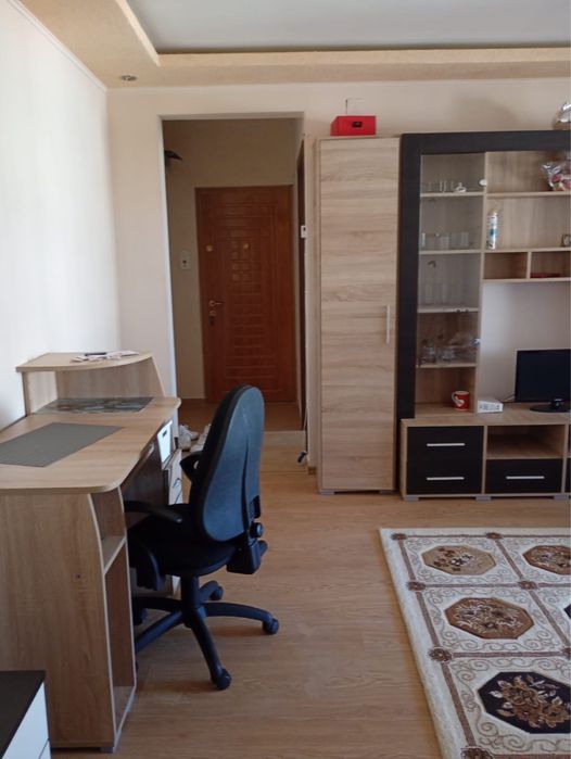 Vand apartament  cu 2 camere Deva