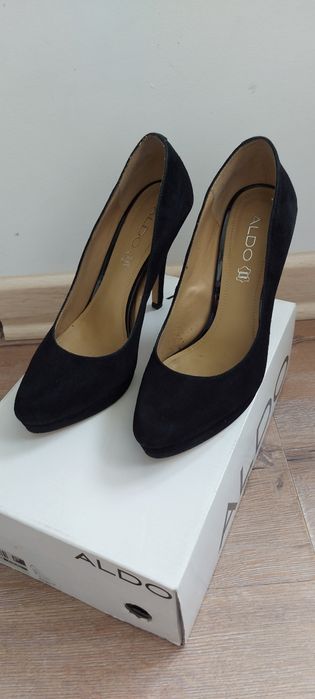 Замшевые туфли Aldo 39р.