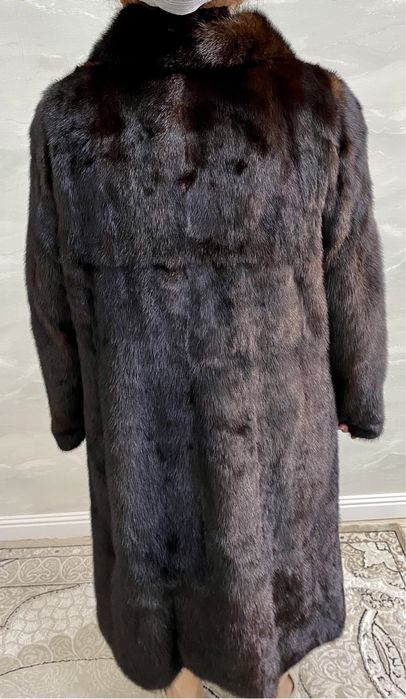 Продам шуба в отличном состояние