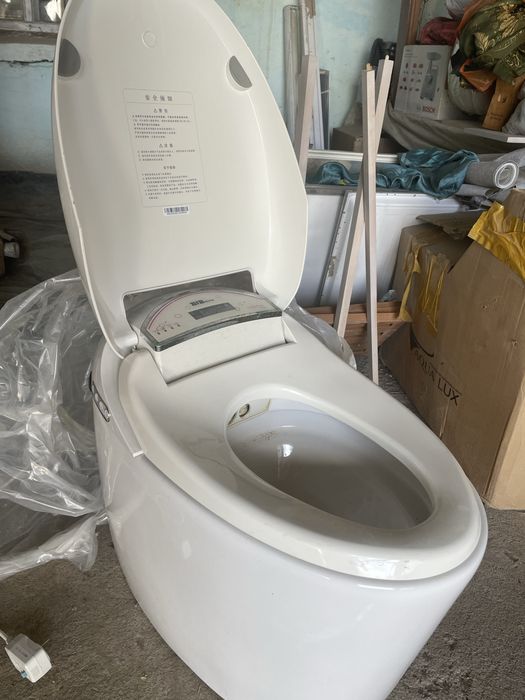 Продам унитаз умный электронный