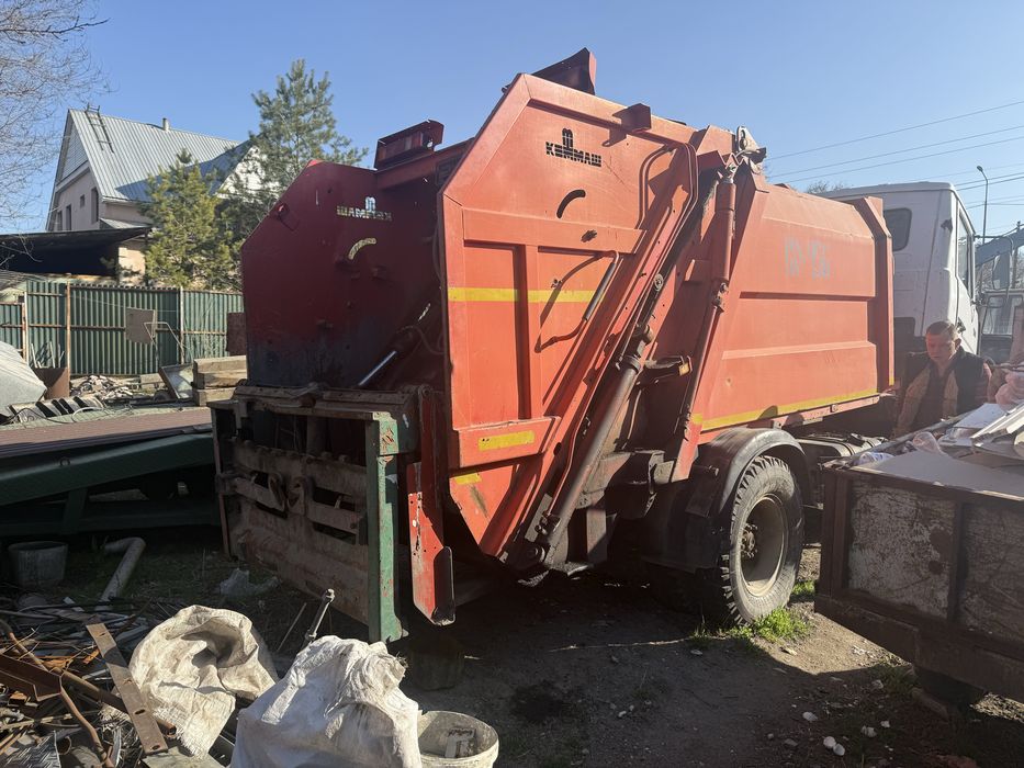 Мусоровоз маз зубренок