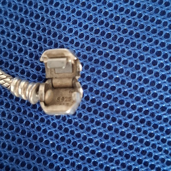 Продам браслет PANDORA!