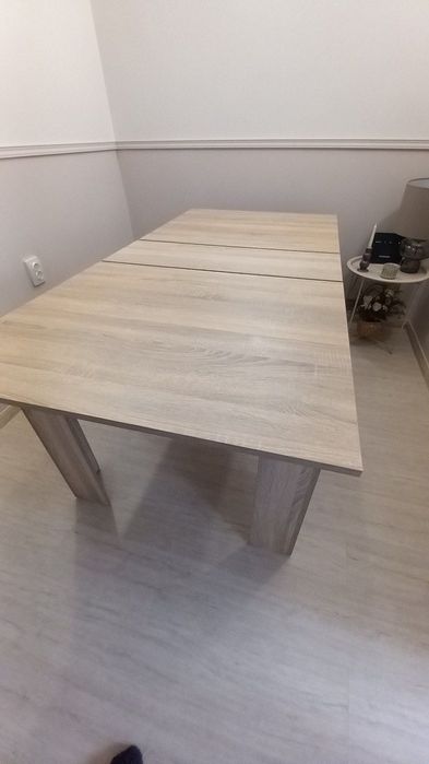 Разтегателна маса – нова, модерен дизайн, 80€