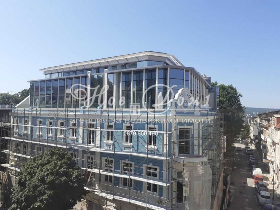 Продава се Тристаен апартамент в Варна, Операта - 220 кв.м за 3145 €/кв.м - Снимка #4