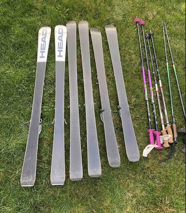 Ски оборудване - обувки, ски и щеки