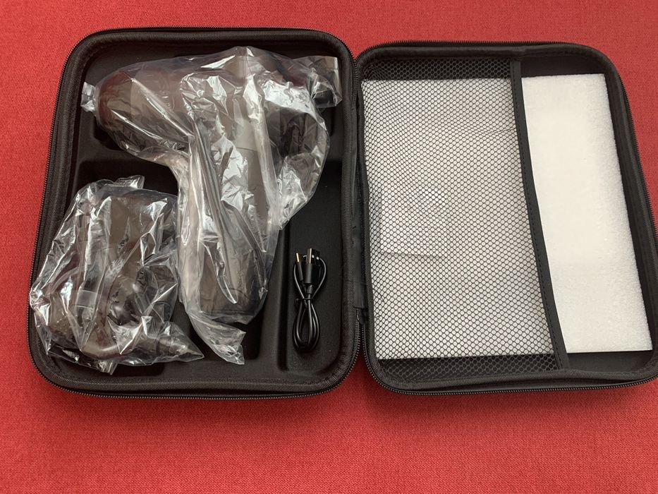 Пистолет за масаж с 99 нива  USB зареждане LED екран 8 придставки