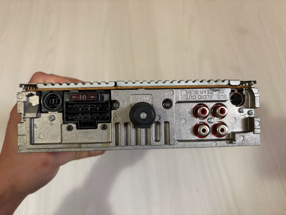 Casetofon SONY CDX-GT414U