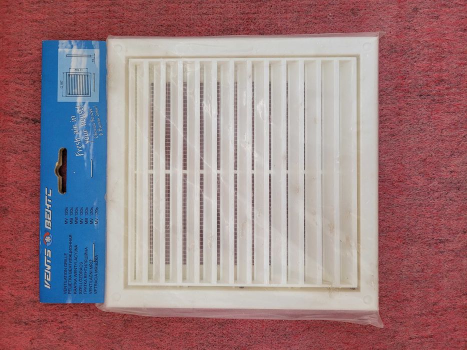 Решетка вентиляционная размером 187х187 мм. новая