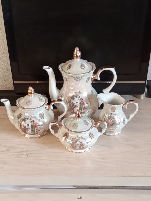 Винтажный раритетный сервиз Мадона 1982г НОВЫЙ ПОЛНЫЙ КОМПЛЕКТ