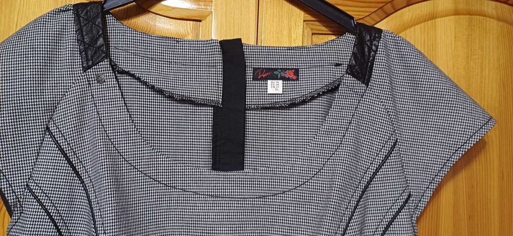 Рокля на Rosi Fashion с Декорации Кожа в стилен "Пипит"!НОВА с Етикет!