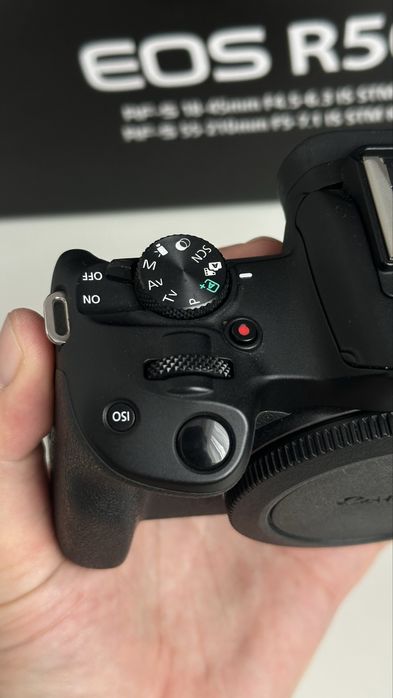 Продам Canon R50