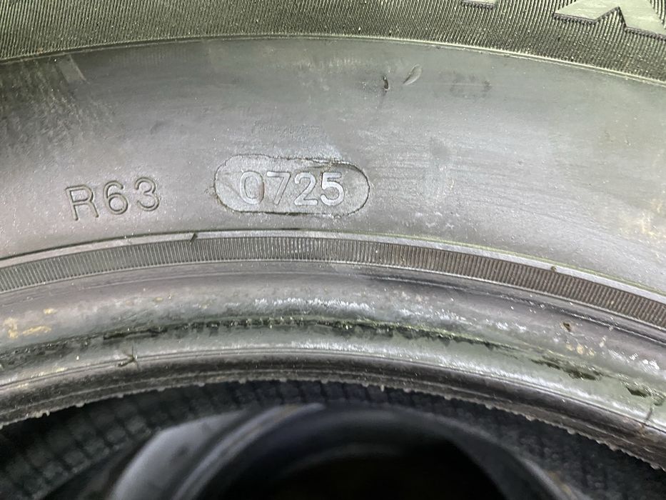 Резина на 16 215/60