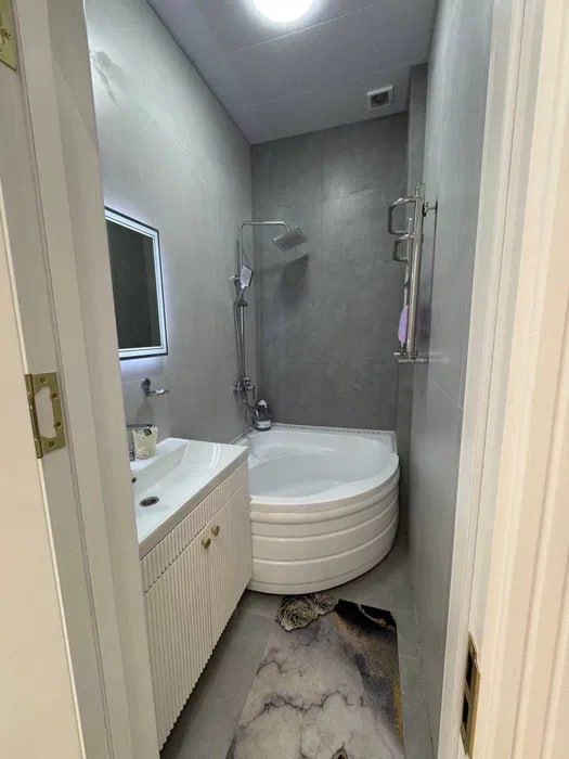 Сдаётся кв ул Самарканд Дарвоза 3/5/12 ро-н Шайхантахурский