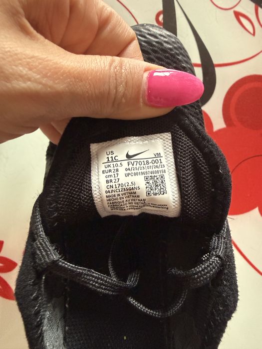 Adidasi nike marime 28