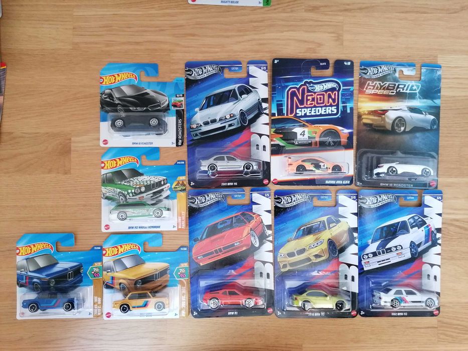 10 броя Hot Wheels BMW моделчета