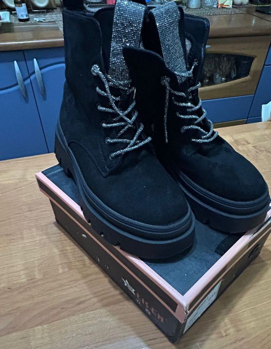 Женский ботинка зимний