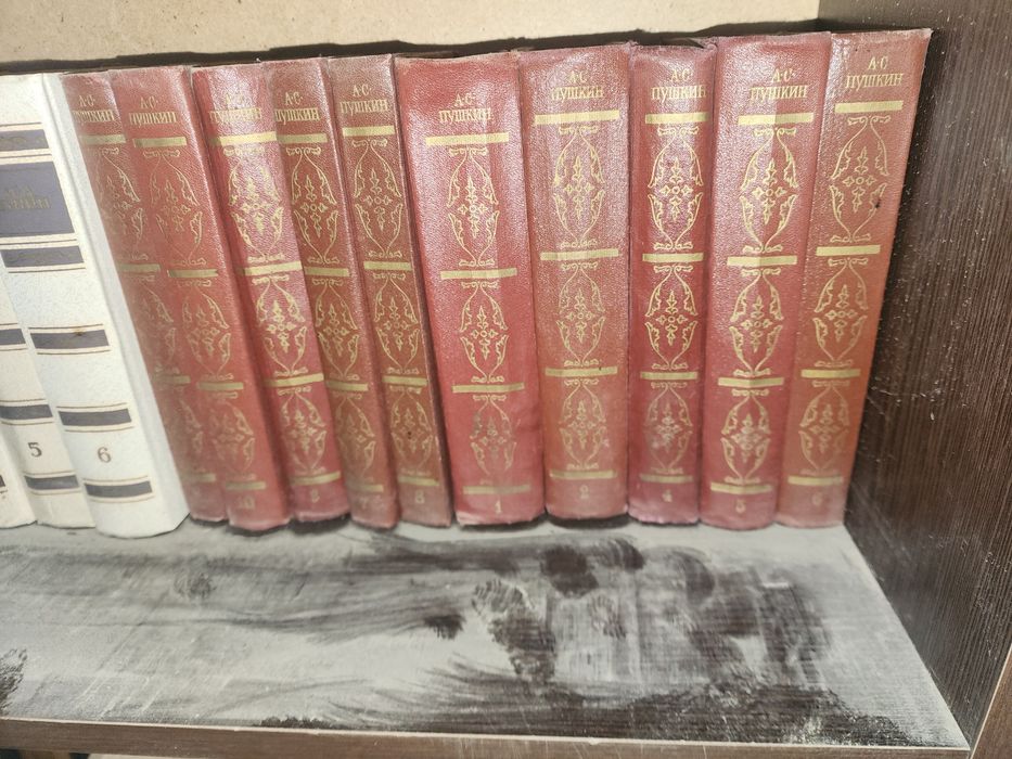 Продам книги в хорошем состоянии