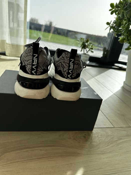 Елегантни дамски обувки Navvi