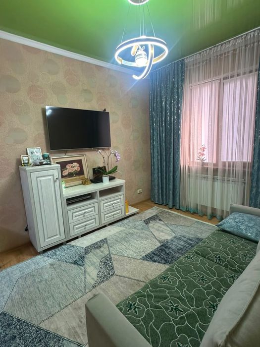 Үлкен жер үй сатылады