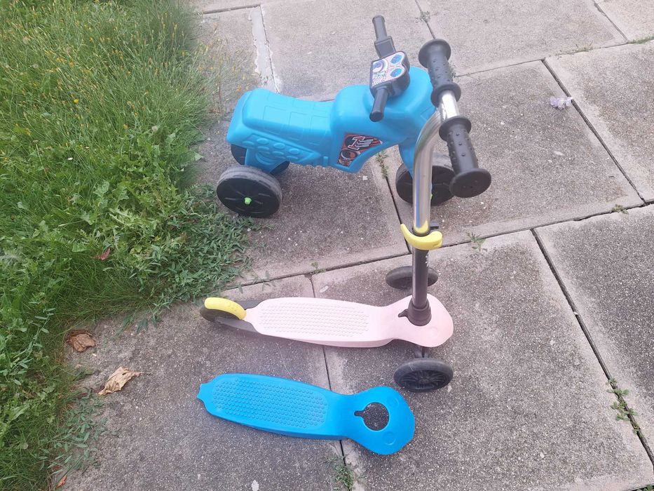 Vand trotineta si motocicleta