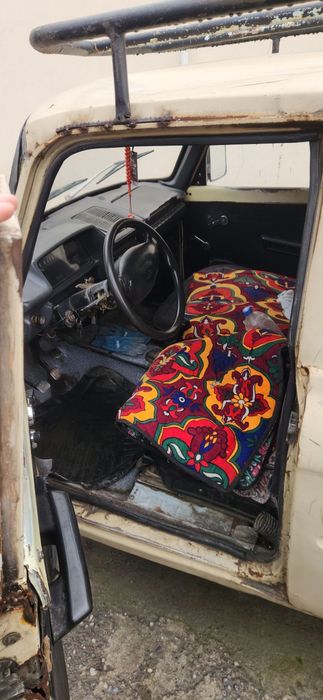 Maskivich perashkavoz yili 1993 yurib turgan moshina kuzupda. Ishi bor