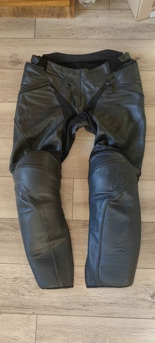 Кожен екип Alpinestars (Яке GP Plus R V3 + Панталон Jagg) – КАТО НОВ!