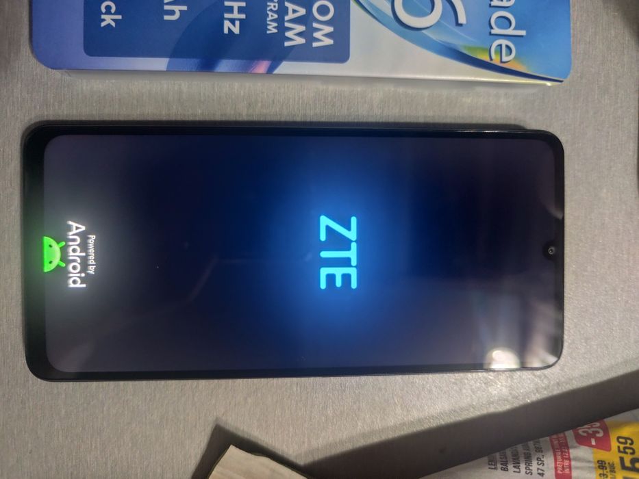 Vând telefon zte blade A36 cu card Samsung 128 gb