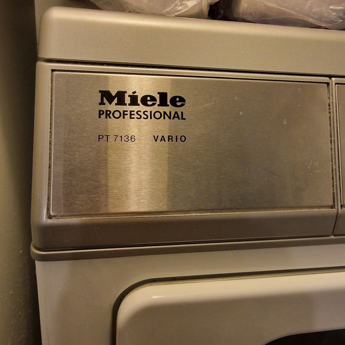 Сушилня MIELE PROFi PT7136