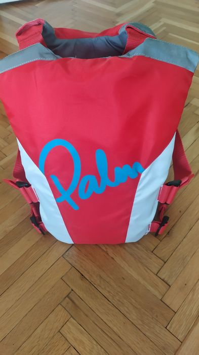 Спасителна жилетка