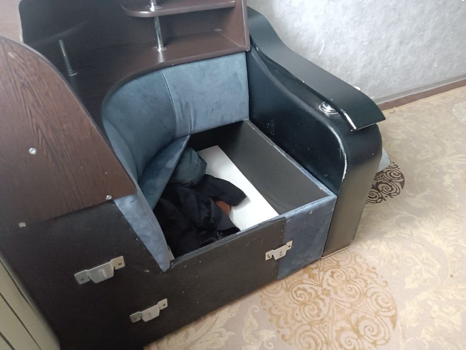 Диван Сатылады Жақдайы Жақсы,