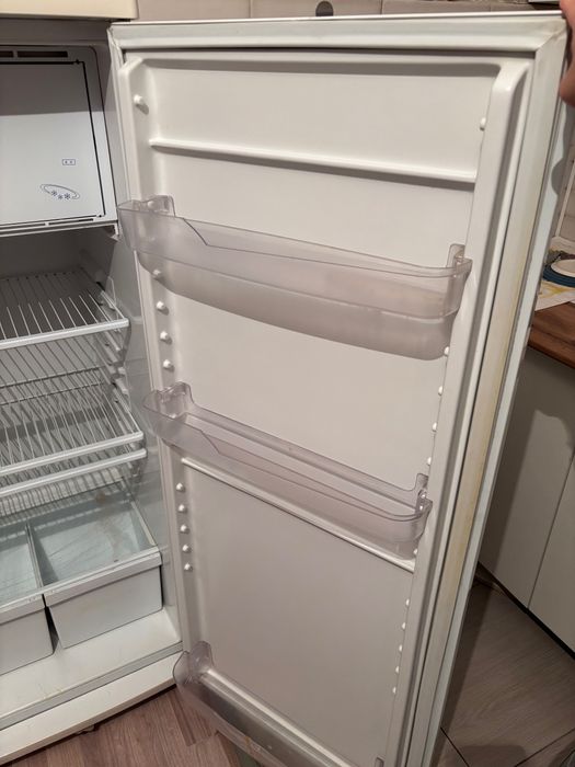 Продам холодильник Свияга