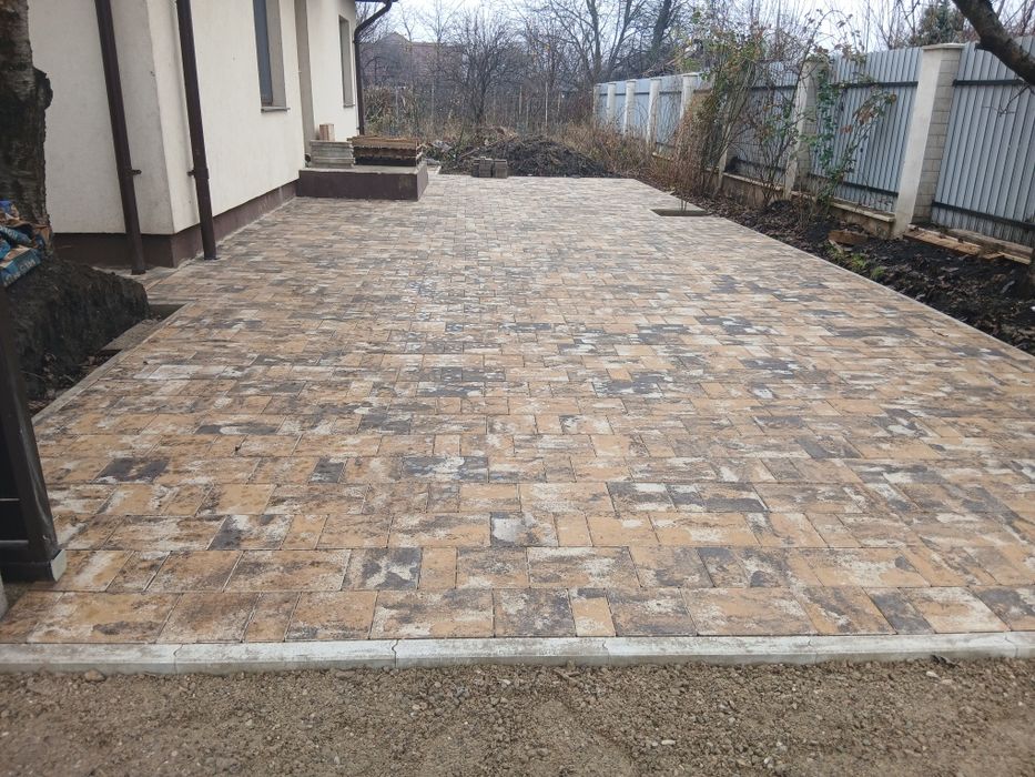 Pavele bordura montaj